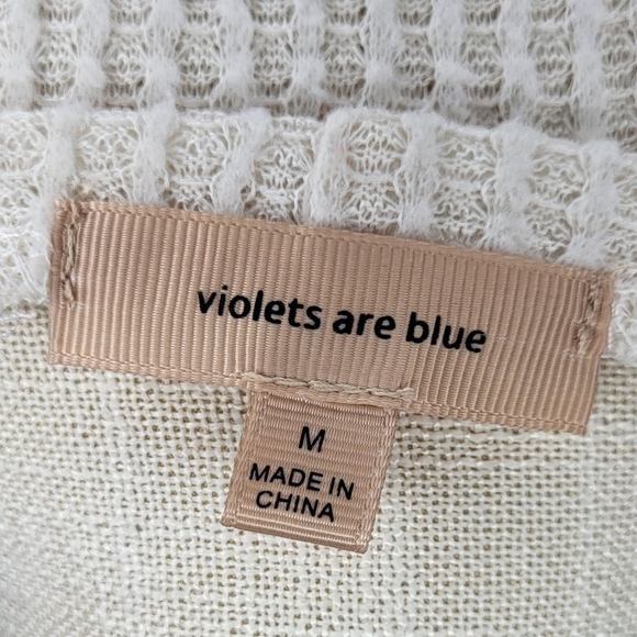 Violets Are Blue | off white  Long sleeve knit sweater | Size M - Picture 3 of 3